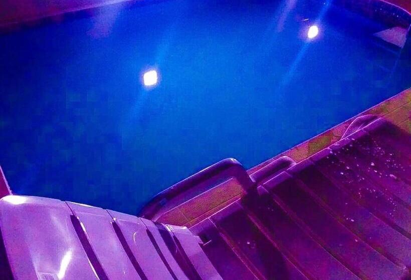 هتل Canarias Bed & Breakfast