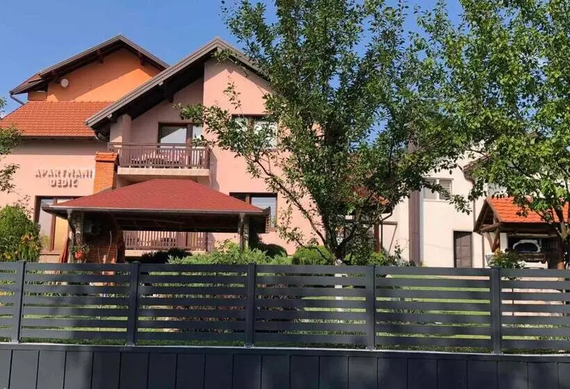 پانسیون Apartments Dedic