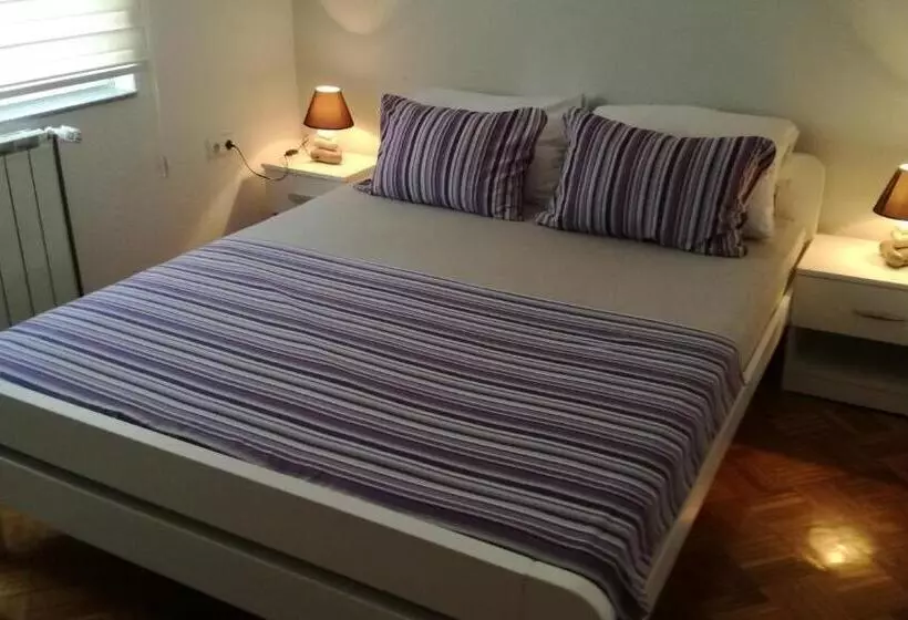 پانسیون Apartments Dedic