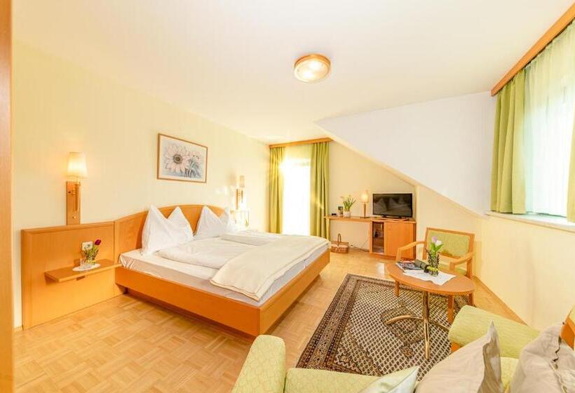 Majatalo Hoefer Der Genusstreffpunkt