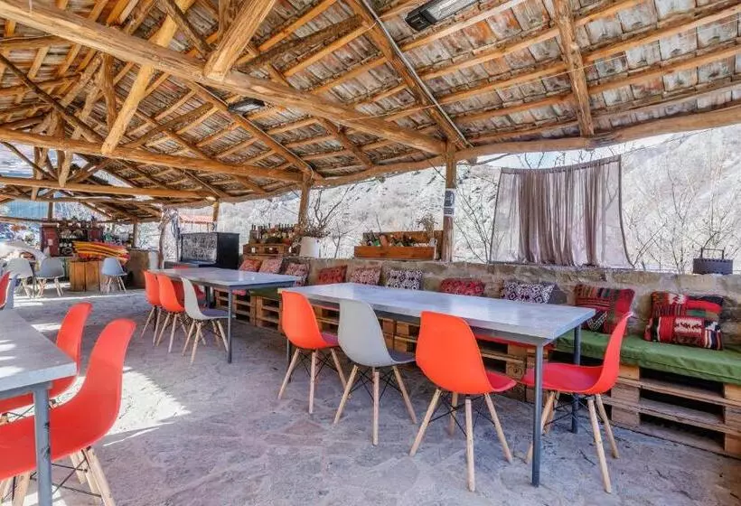 پانسیون Nika Vacheishvili S Guest House