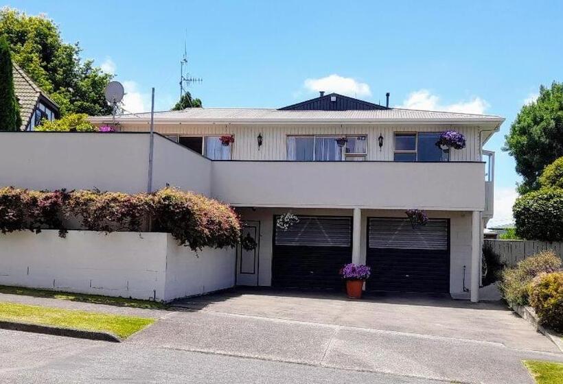 بنسيون Park View Home Away From Home