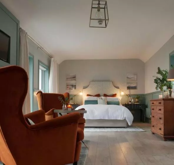 Majatalo Roseville Youghal   Luxury Accommodation