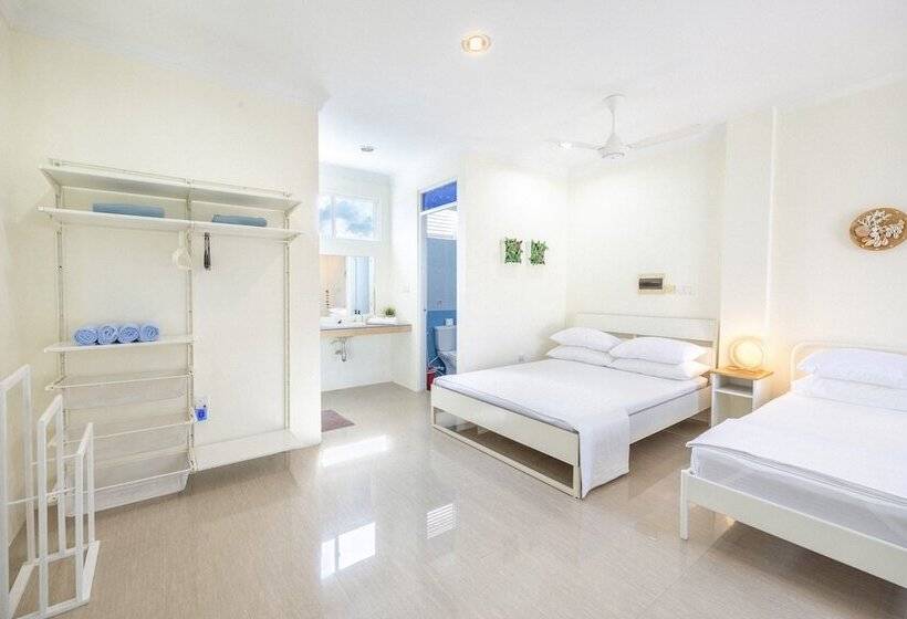 پانسیون Three Hearts