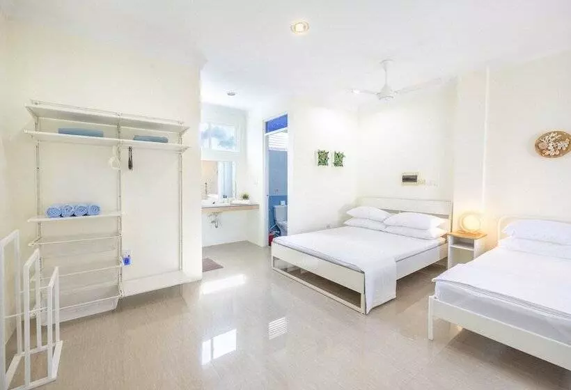 پانسیون Three Hearts