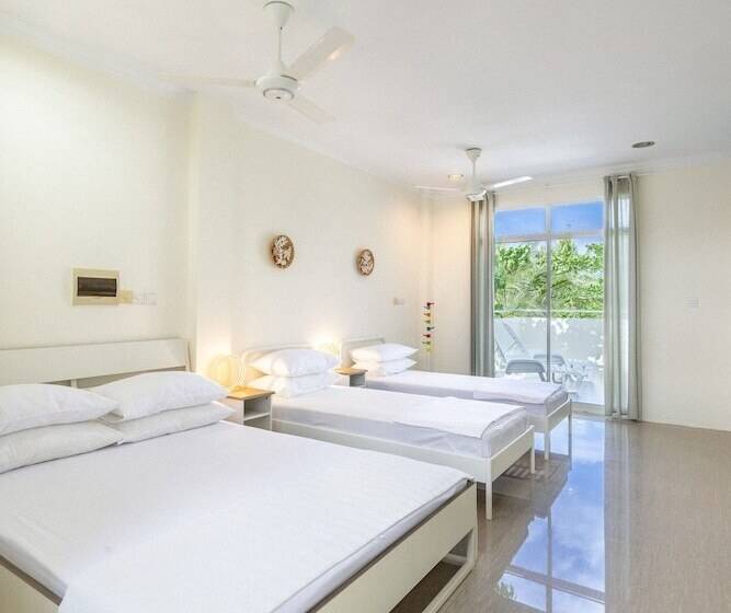 پانسیون Three Hearts