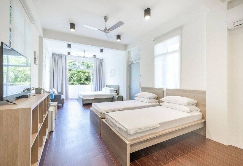 پانسیون Three Hearts