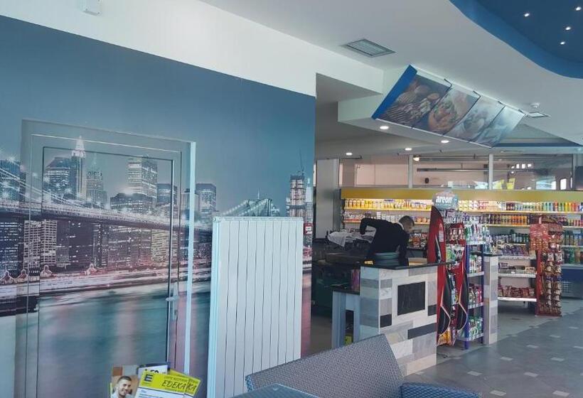 استراحتگاه Motel Edeka