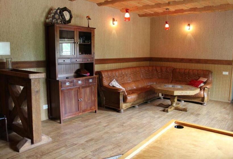 هاستل Sanders Motel