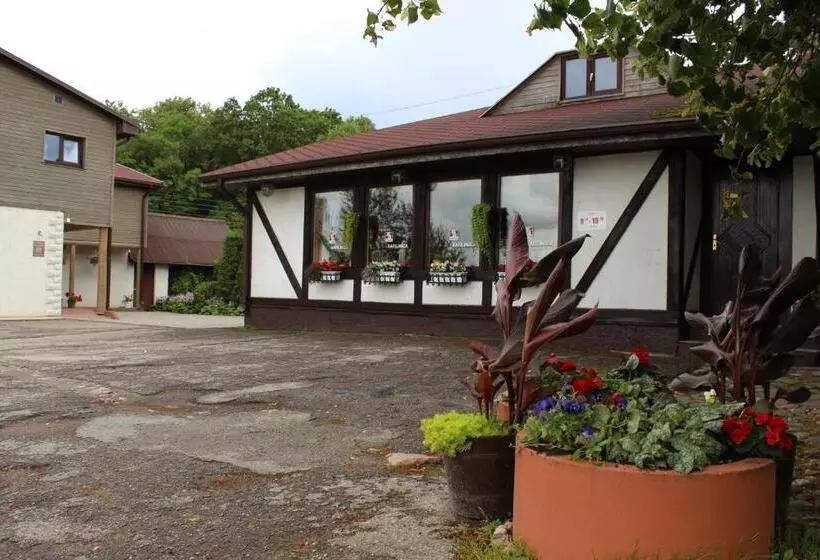 هاستل Sanders Motel