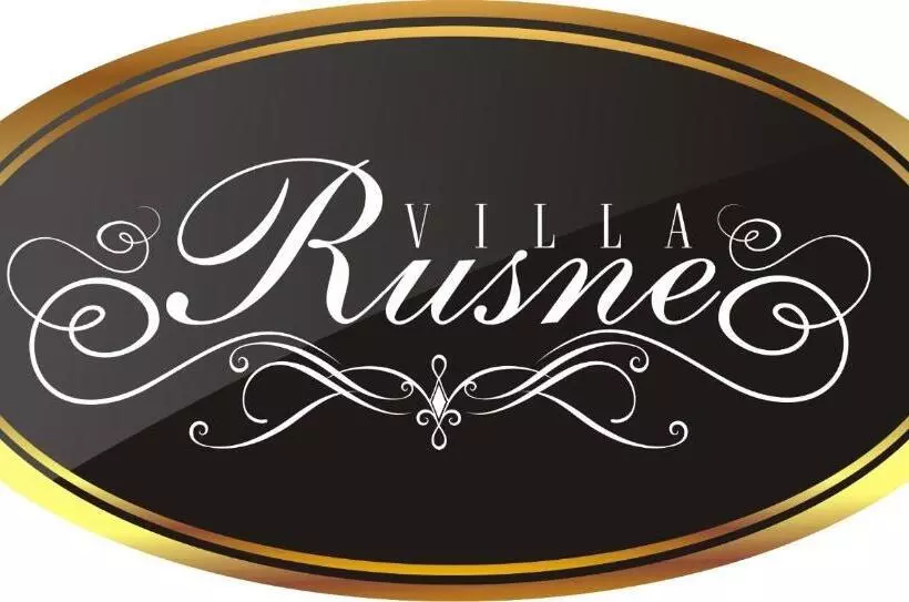 تختخواب و صبحانه Rusne Villa