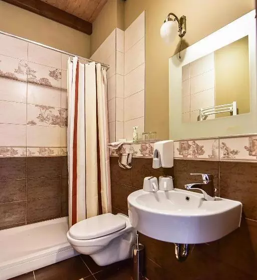 تختخواب و صبحانه Rusne Villa