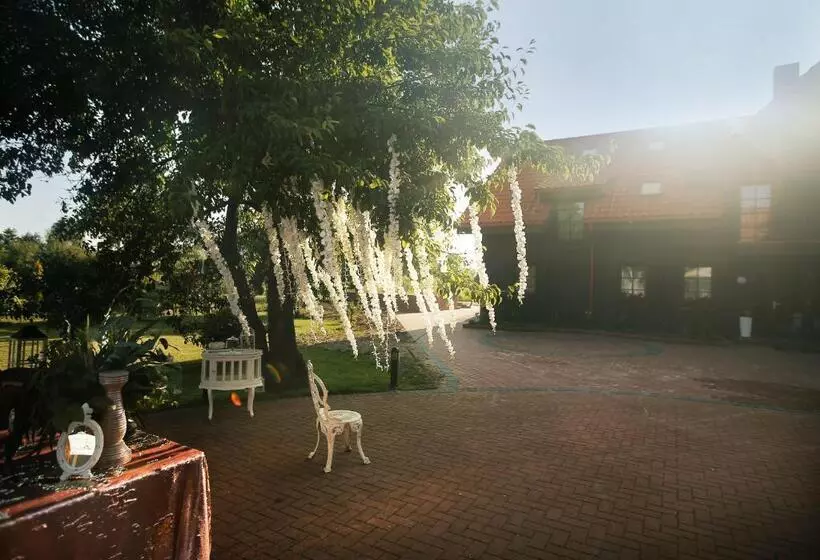 تختخواب و صبحانه Rusne Villa
