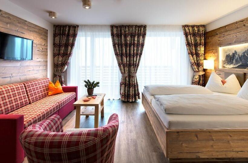 酒店 Chalet Dolomites