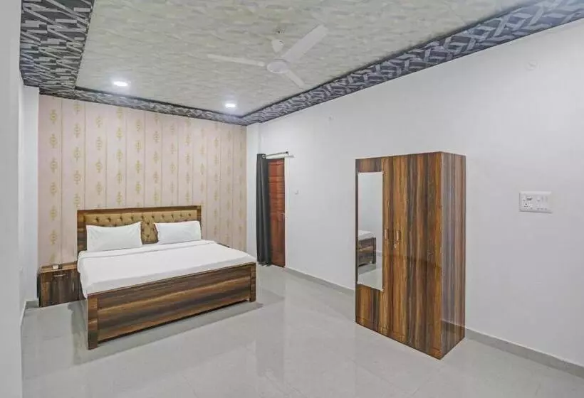 Hotelli Oyo Flagship 70230  Paras Palace
