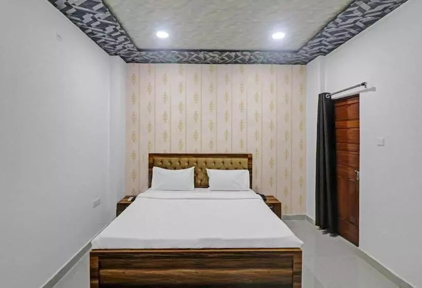 Hotelli Oyo Flagship 70230  Paras Palace