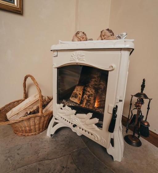 Mooste Viinavabriku Hotell & Restoran