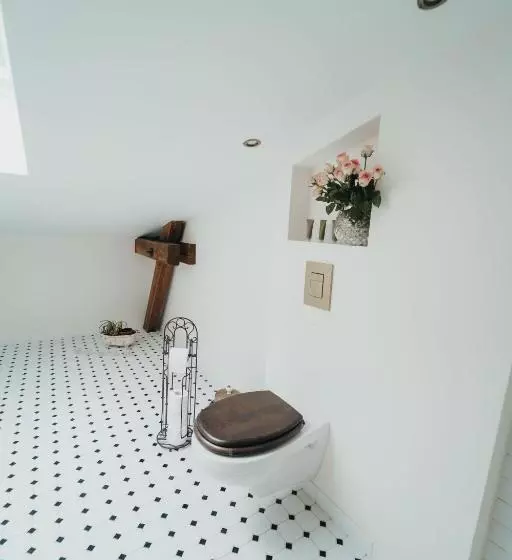 Mooste Viinavabriku Hotell & Restoran