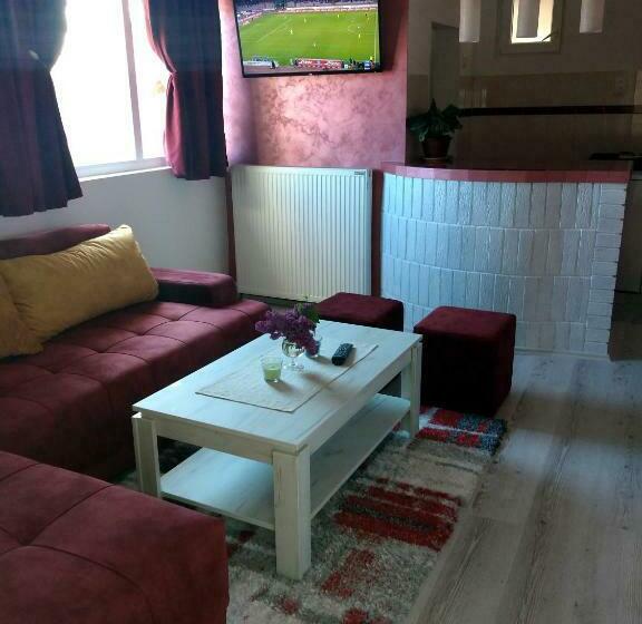 پانسیون Apartments Vila Selena   Golija