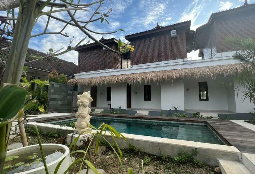 پانسیون Manta Guest House