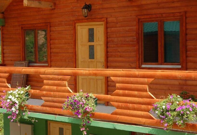 پانسیون Rafting Camp Green Tara