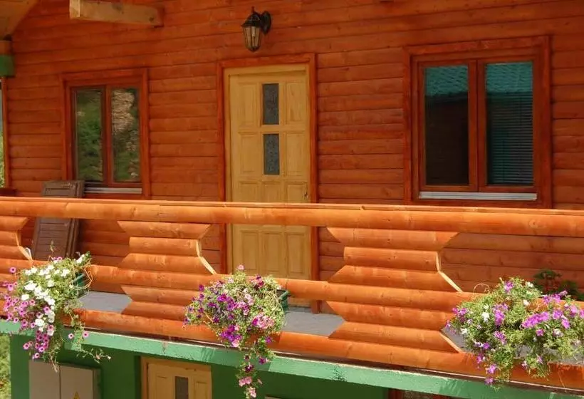 پانسیون Rafting Camp Green Tara