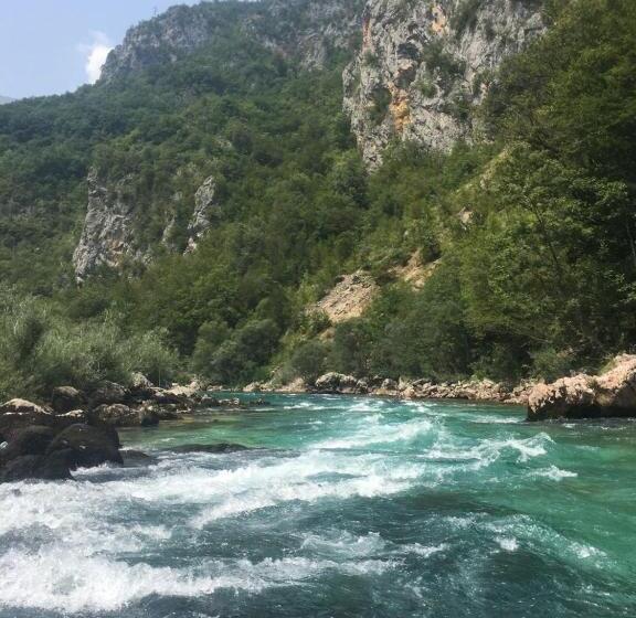 پانسیون Rafting Camp Green Tara