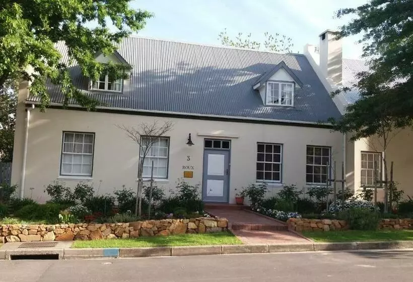 Aamiaismajoitus (B&B) 3 On Roux