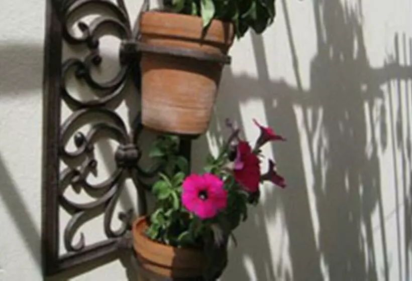 Aamiaismajoitus (B&B) 3 On Roux