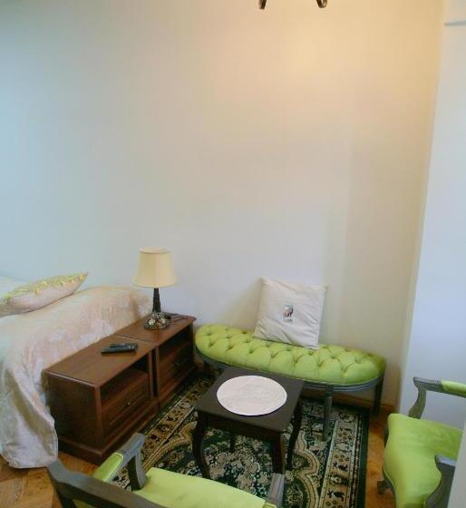 Bed and Breakfast Theresia Chateau   Bernolákovo