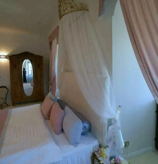 Aamiaismajoitus (B&B) Theresia Chateau   Bernolákovo