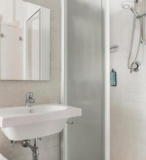 فندق Roxy & Beach