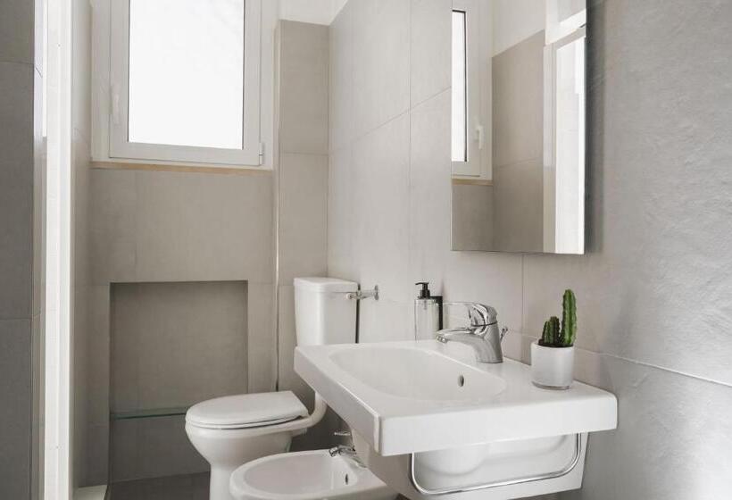 فندق Roxy & Beach