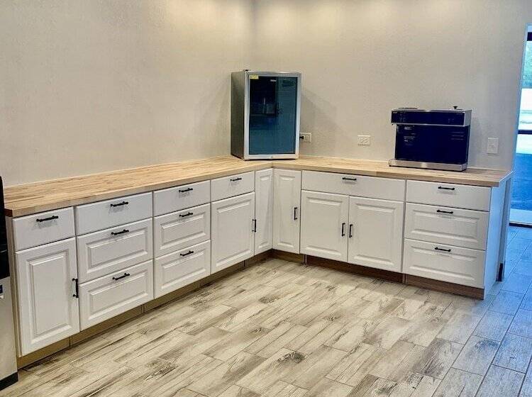 Отель Rodeway Inn