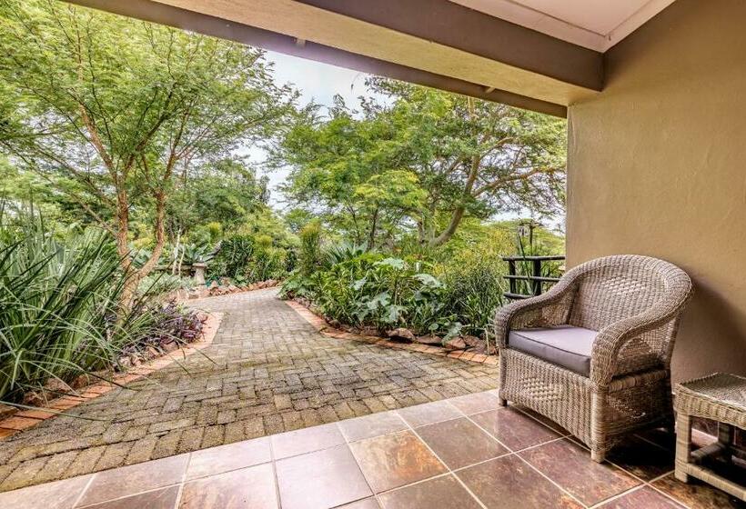 فندق Zulu Nyala Heritage Safari Lodge