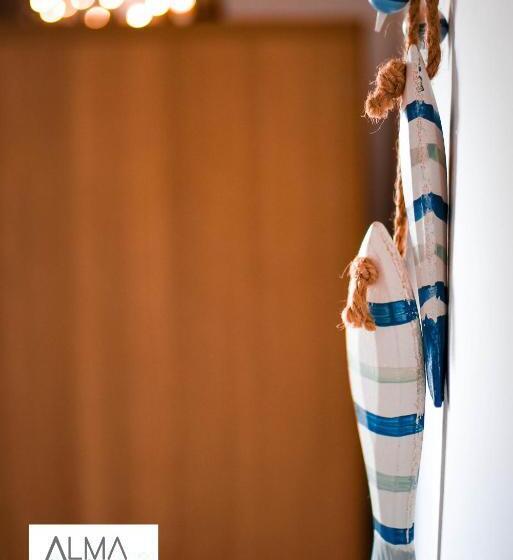 펜션 Almaville Mamaia