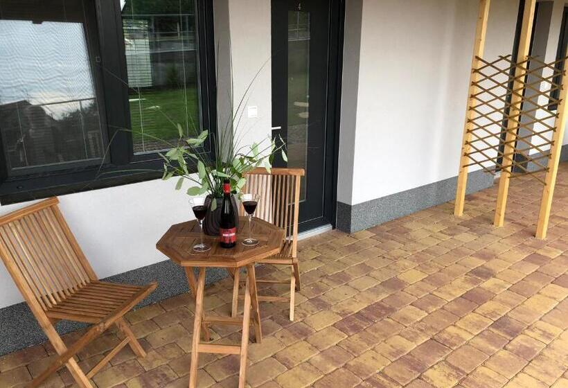 膳宿费 Apartmány Přítluky