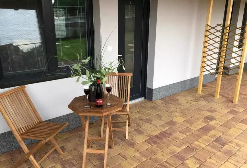 ペンション Apartmány Přítluky