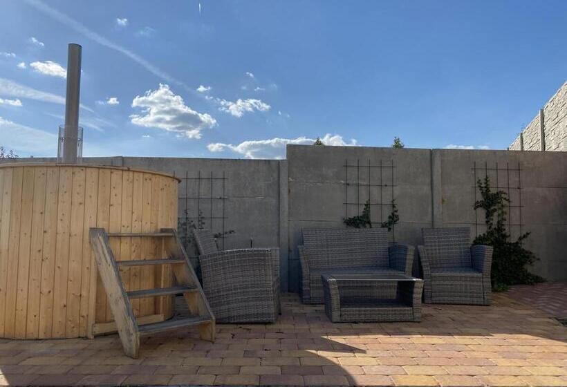 膳宿费 Apartmány Přítluky