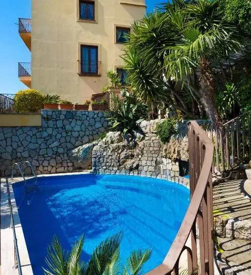 ペンション L Ulivo Resort