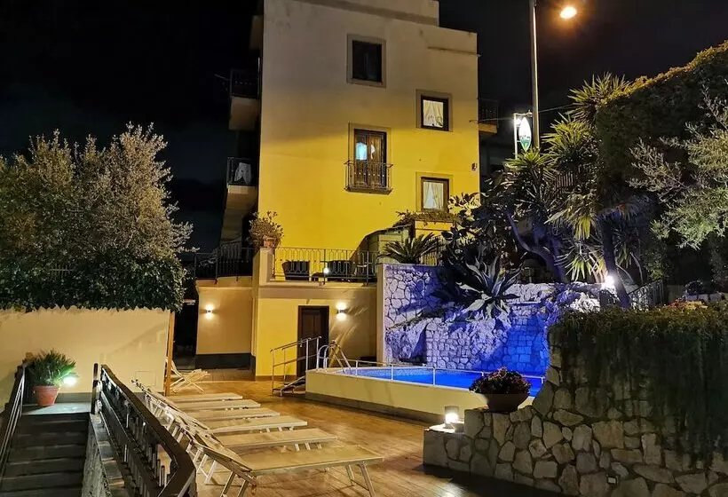 ペンション L Ulivo Resort