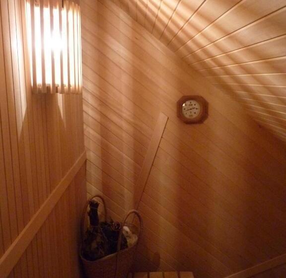 پانسیون Marigolds