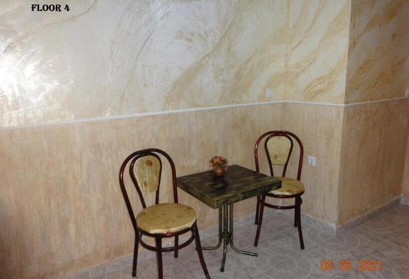 ペンション Rooms Nesebar Eli