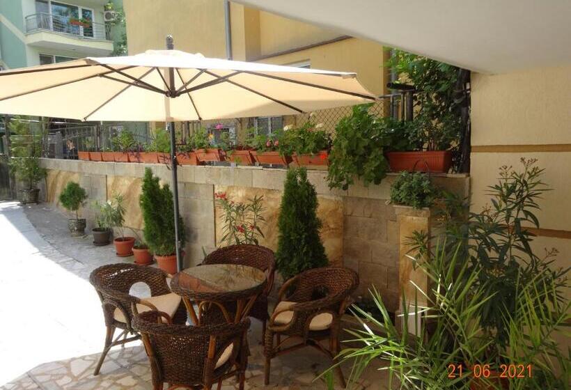 ペンション Rooms Nesebar Eli