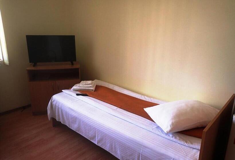 膳宿费 Vila Zuela