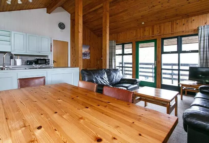 Lomakeskus Lochearnhead Loch Side