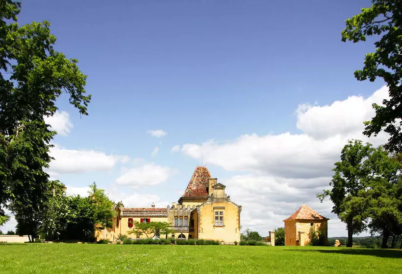 ベッドアンドブレックファースト Les Chambres Du Château Mont Donel