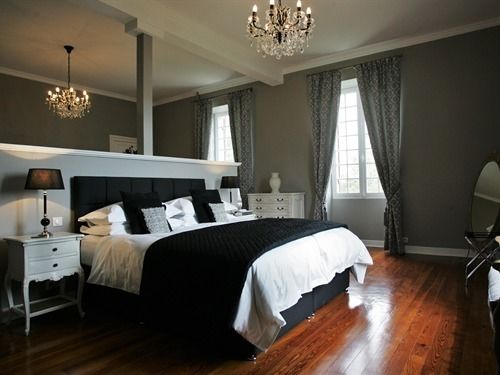 مبيت وإفطار Les Chambres Du Château Mont Donel