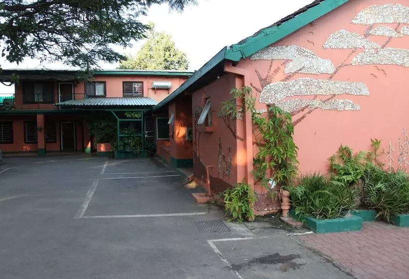 هتل Africanza Lodge And Restaurant