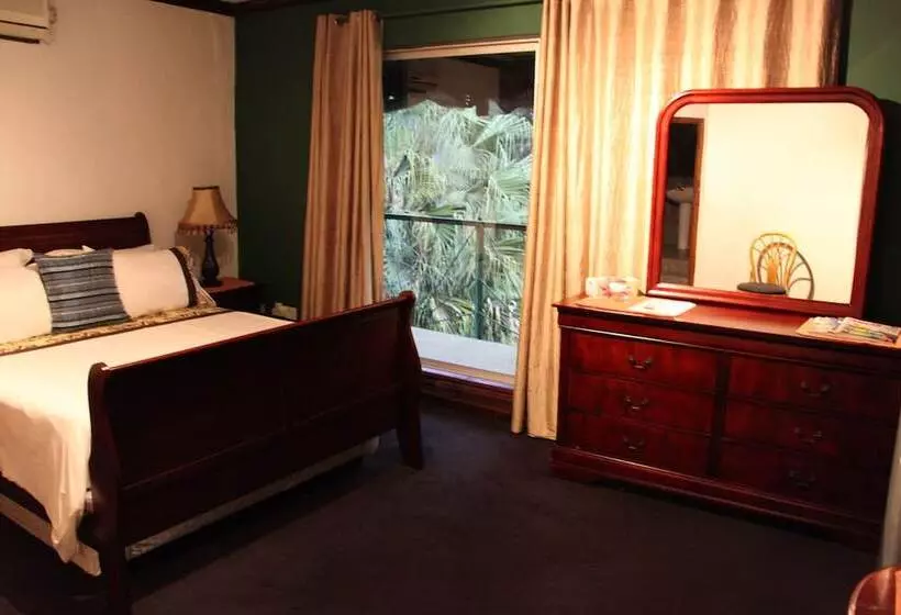 هتل Africanza Lodge And Restaurant